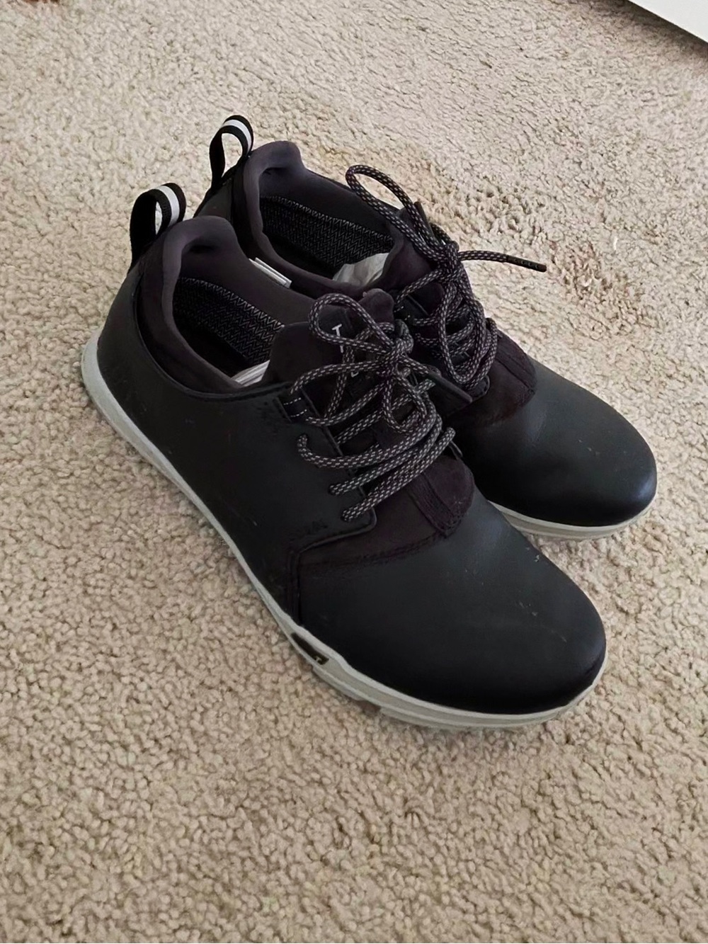 Men's Black Lace-Up True linkswear golf shoes